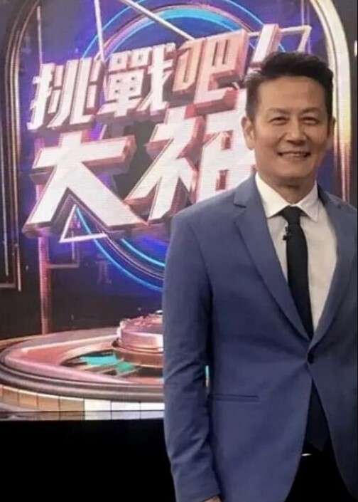 探花极品外围女神肤白细腰美乳翘臀 - 莉莉絲